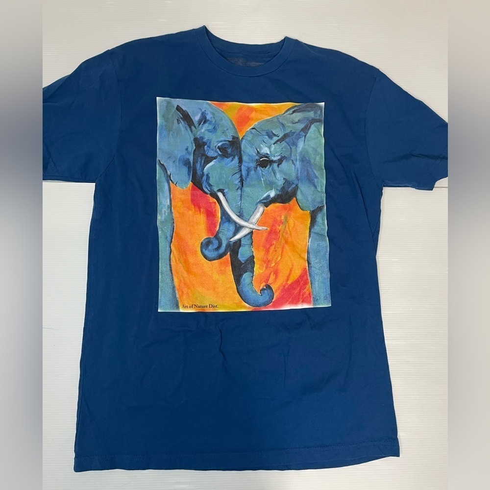 Art Of Nature Dist. Elephants Blue Orange T-shirt Size Medium Large